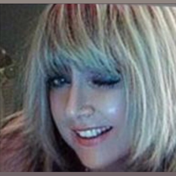 Meet your Posher, Cathy - Picture 1 of 1